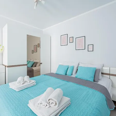 Apartament Z Balkonem Przy Latarni 150M Od Morza-3